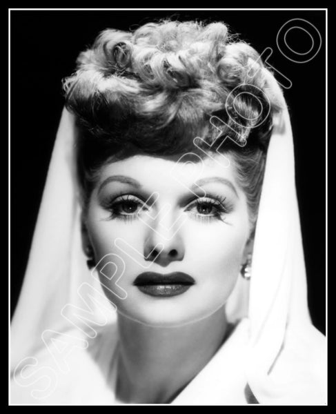 Lucille Ball 8X10 Photo - Lucy - 3629