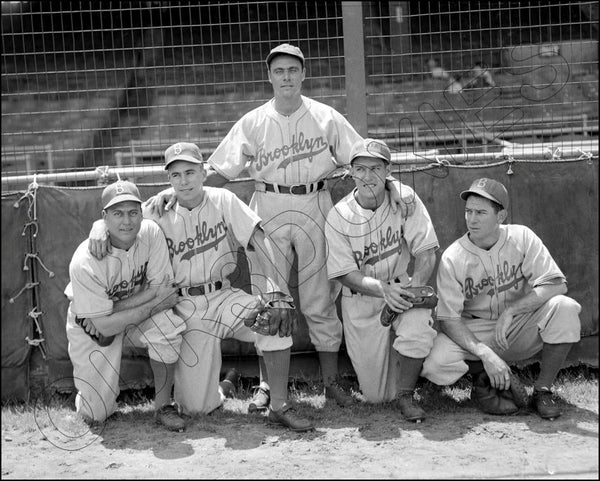 1941 Brooklyn Dodgers 8X10 Photo - Reese Owen Reiser Herman Higbe - 2285