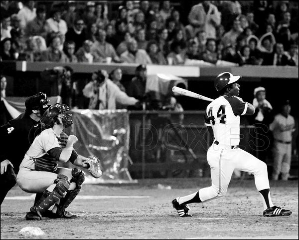 Hank Aaron 8X10 Photo - Home Run 715 Braves 1974 - 1294