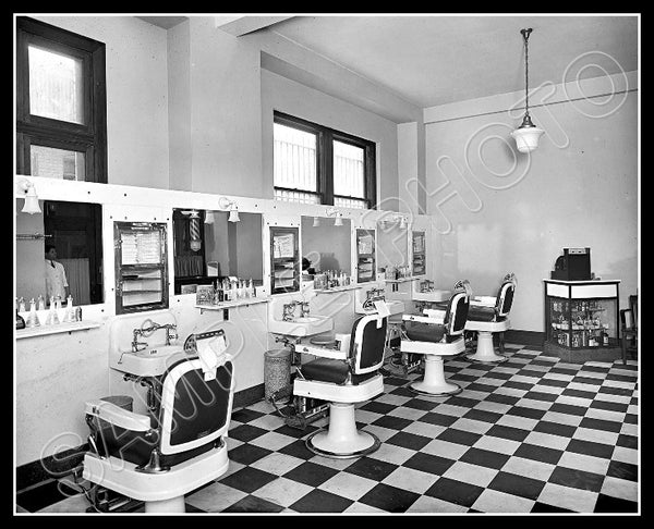 1923 Barber Shop 8X10 Photo - Washington DC - 2312