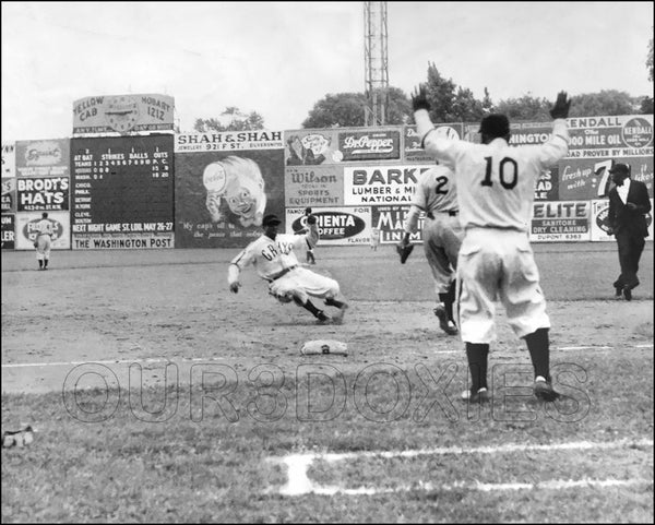 Cool Papa Bell 8X10 Photo - Homestead Grays - 1300