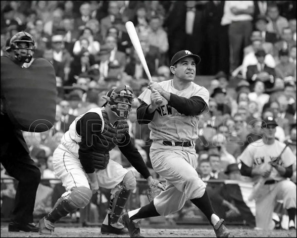 Yogi Berra 8X10 Photo - 1960 New York Yankees - 1311