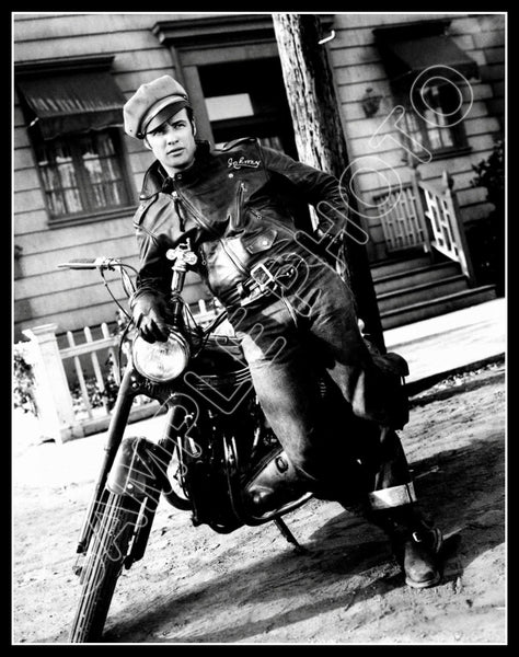 1953 Marlon Brando 11X14 Photo - The Wild One - 3145