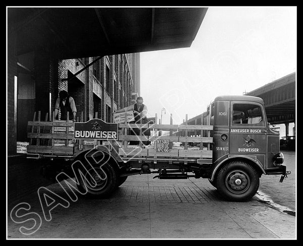 Budweiser Beer Truck 8X10 Photo - 1940's New York - 2223