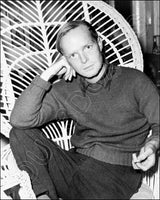 Truman Capote 8X10 Photo - 2669