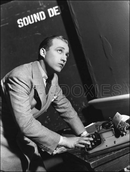 Bing Crosby 8X10 Photo - 3169