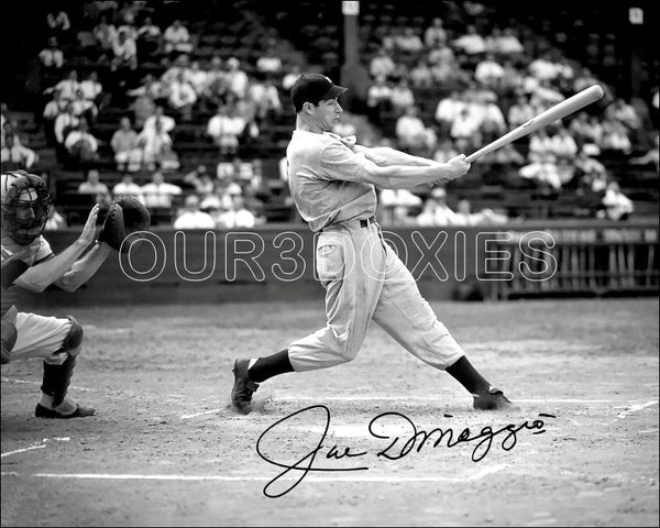 Joe Dimaggio 8X10 Photo - Autographed 1941 New York Yankees - 279