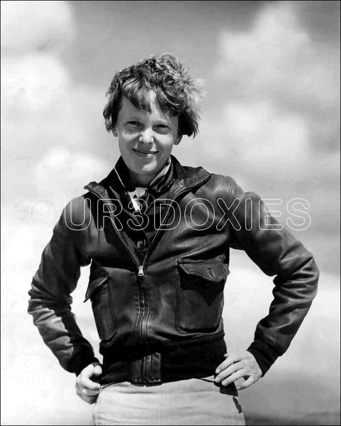 Amelia Earhart 8X10 Photo - 2752