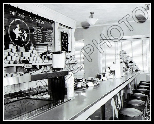 1941 Howard Johnson's Restaurant 8X10 Photo - 2339