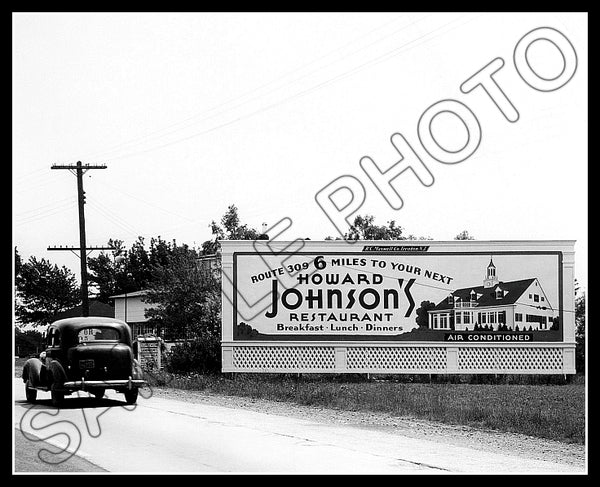 1941 Howard Johnson's Restaurant Billboard 8X10 Photo - Montgomeryville Pennsylvania - 2340