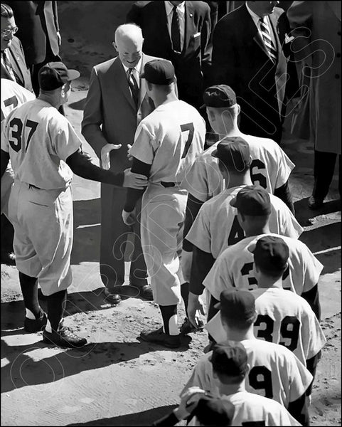 Mickey Mantle Dwight D Eisenhower 8X10 Photo - 1956 Yankees President - 11904