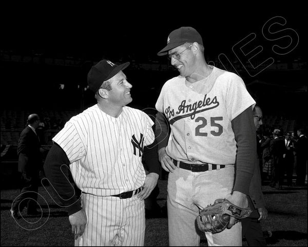 1963 Mickey Mantle Frank Howard 8X10 Photo - Yankees Dodgers  - 3302