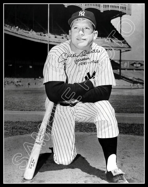 Mickey Mantle 11X14 Photo - Autographed New York Yankees - 519