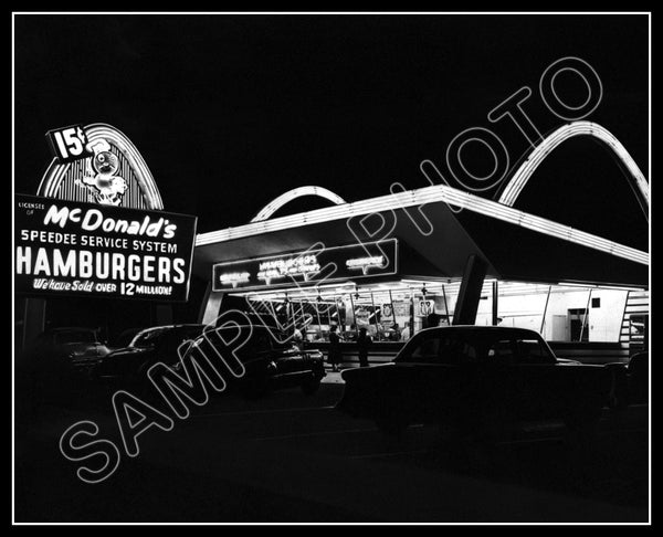 1955 McDonald's Restaurant 8X10 Photo - Des Plaines Illinois - 2356