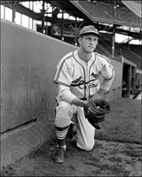 Stan Musial 8X10 Photo - St. Louis Cardinals - 1371