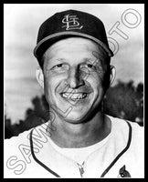 Stan Musial 8X10 Photo - St. Louis Cardinals - 582