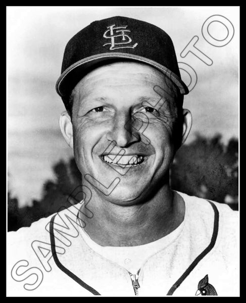 Stan Musial 8X10 Photo - St. Louis Cardinals - 582