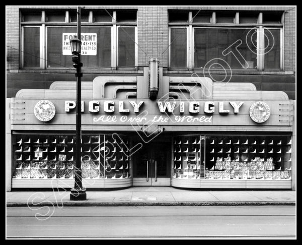 1930's Piggly Wiggly Store 8X10 Photo - 2367