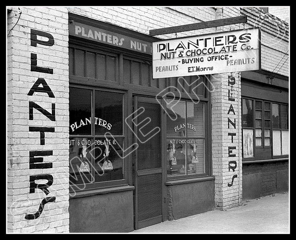1938 Planters Peanuts Office Store 8X10 Photo - Enfield North Carolina - 2370