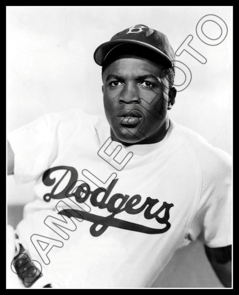 Jackie Robinson 8X10 Photo - Brooklyn Dodgers - 644