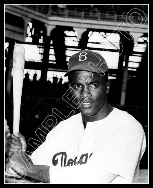 Jackie Robinson 8X10 Photo - Brooklyn Dodgers - 637