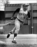 Willie Stargell 8X10 Photo - 1965 Pittsburgh Pirates - 1402