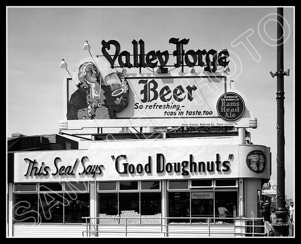 Valley Forge Beer Billboard 8X10 Photo - Atlantic City New Jersey 1940 - 2281